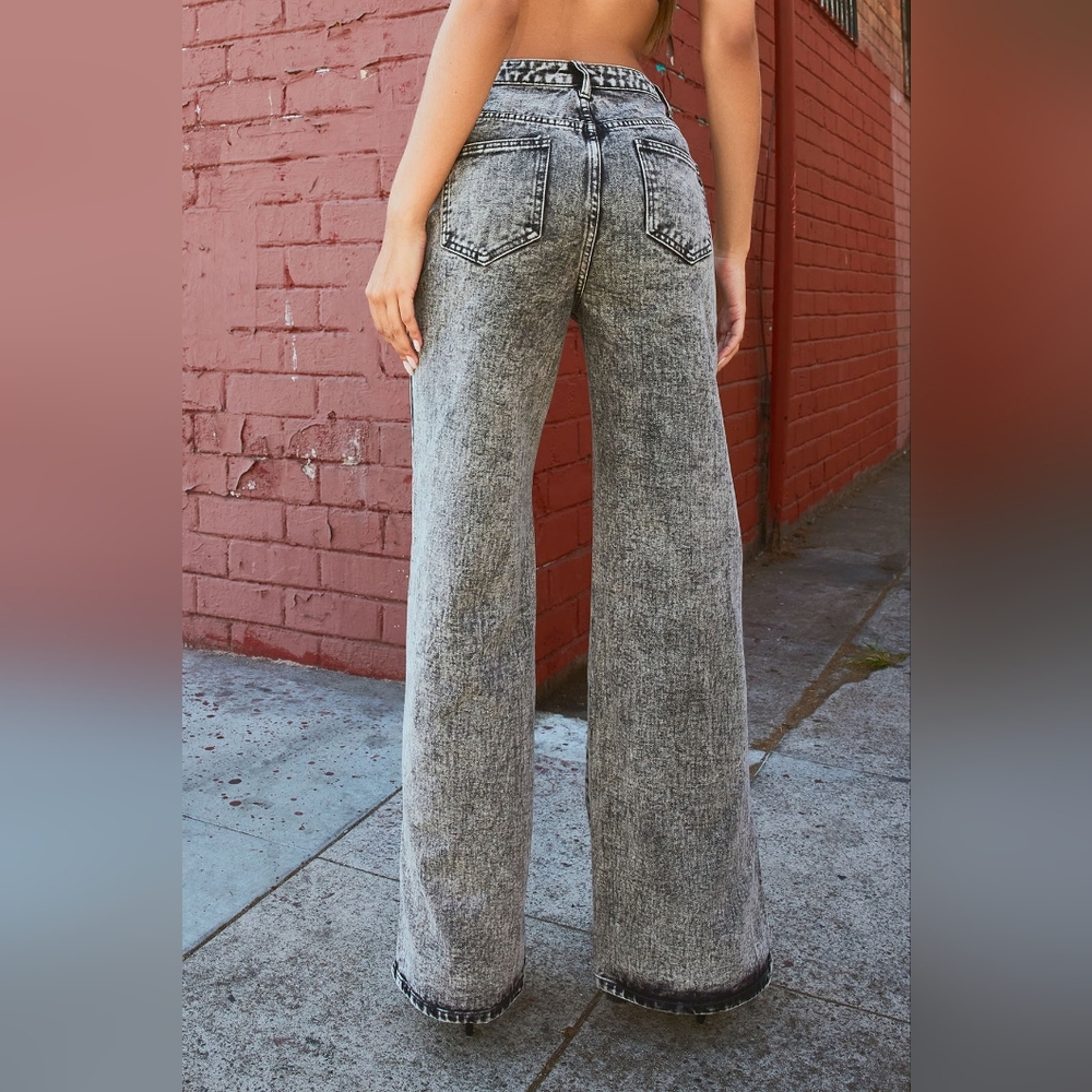 Grey Acid Wash Jeans - Picture 4 of 7